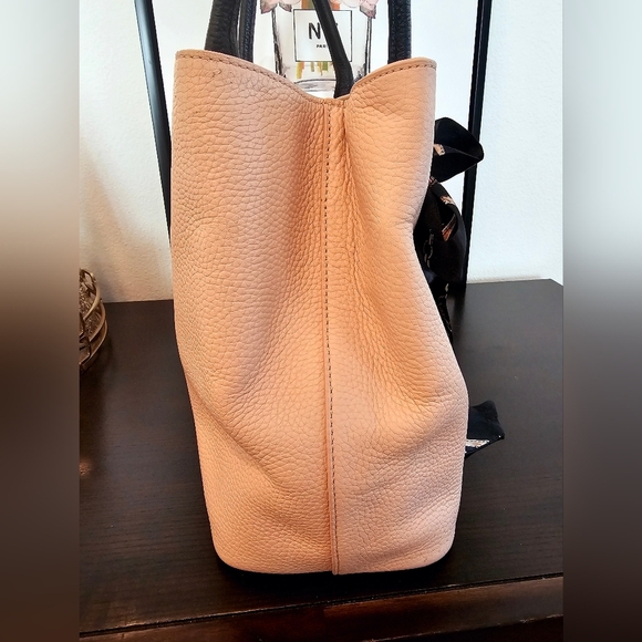 Kate Spade Elegant Pink Handbag with Scarf Accent - Picture 4 of 10